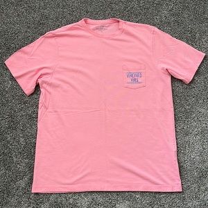 Vineyard vines t shirt